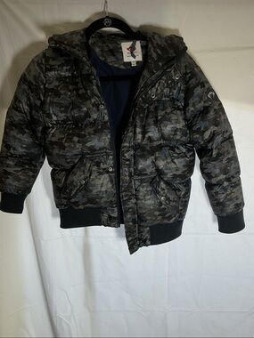 Kids Camo Puffer Jacket in Gray